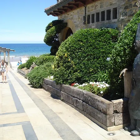 Playa בית הארחה